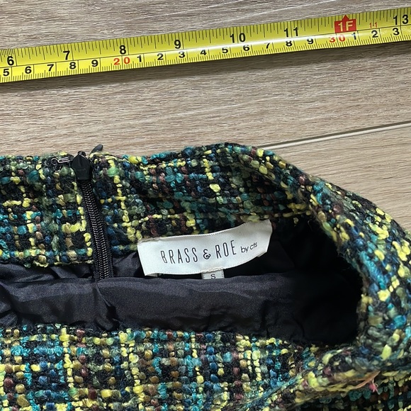 Tweed Pencil Skirt - Picture 5 of 9